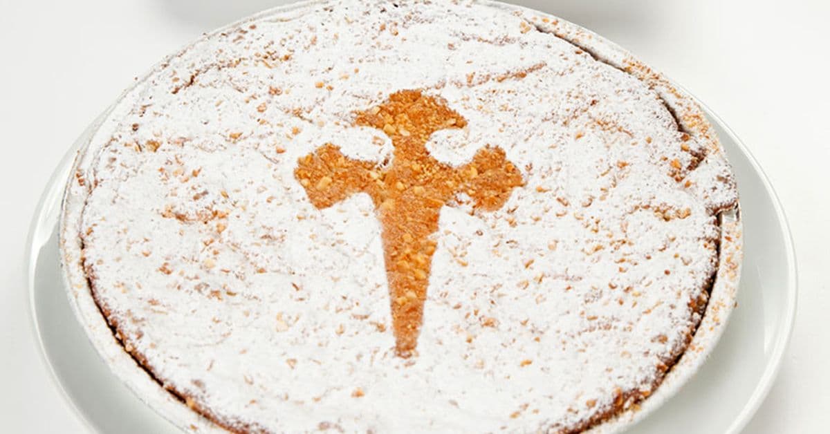 Receta de Tarta de Santiago preparada paso a paso — fotografía editorial de RecetaDolce
